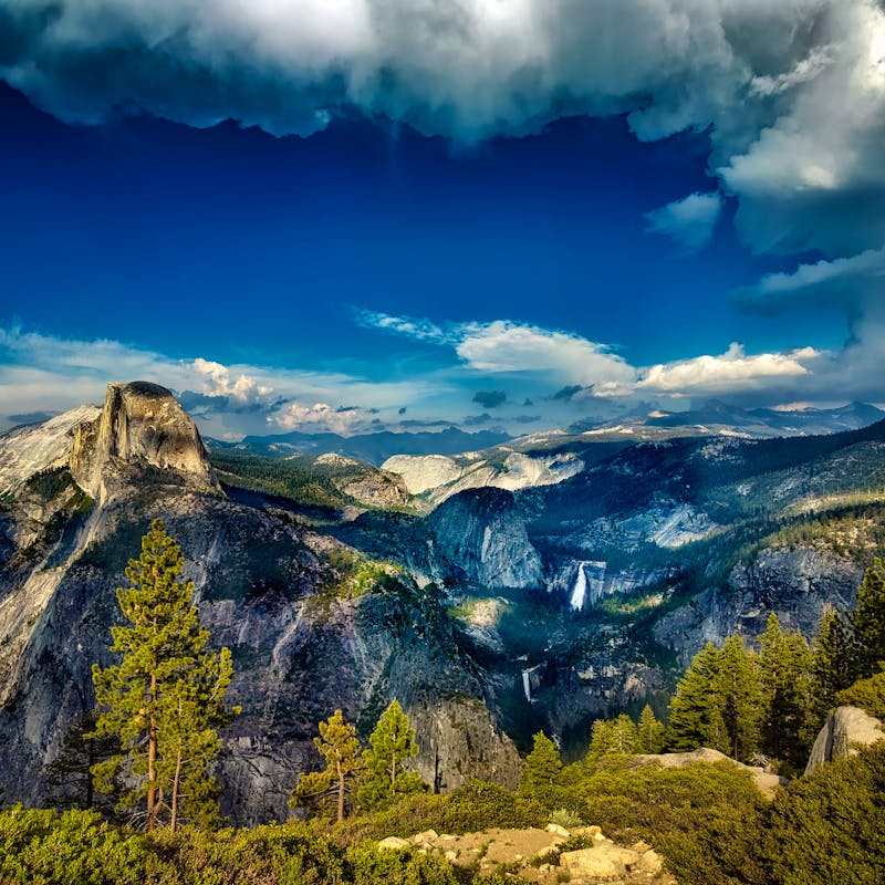 Cloud cover, Yosemite National Park, California 