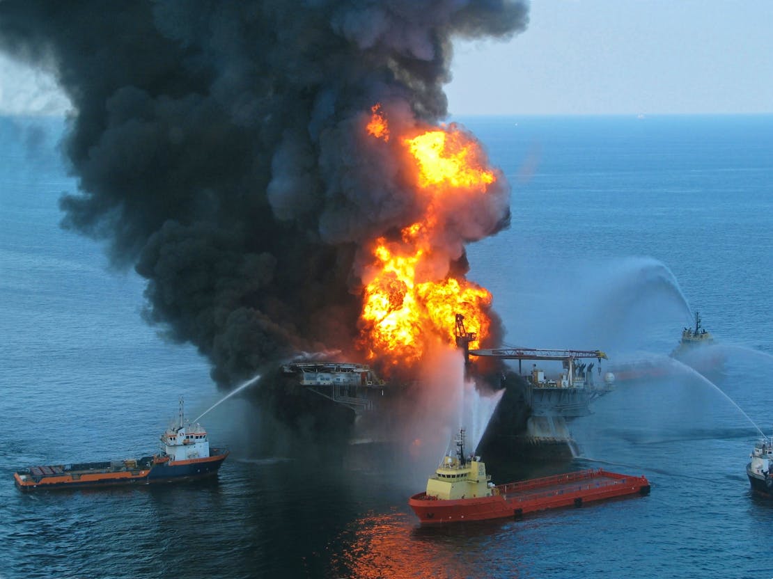 Deepwater Horizon offshore drilling unit on fire 2010