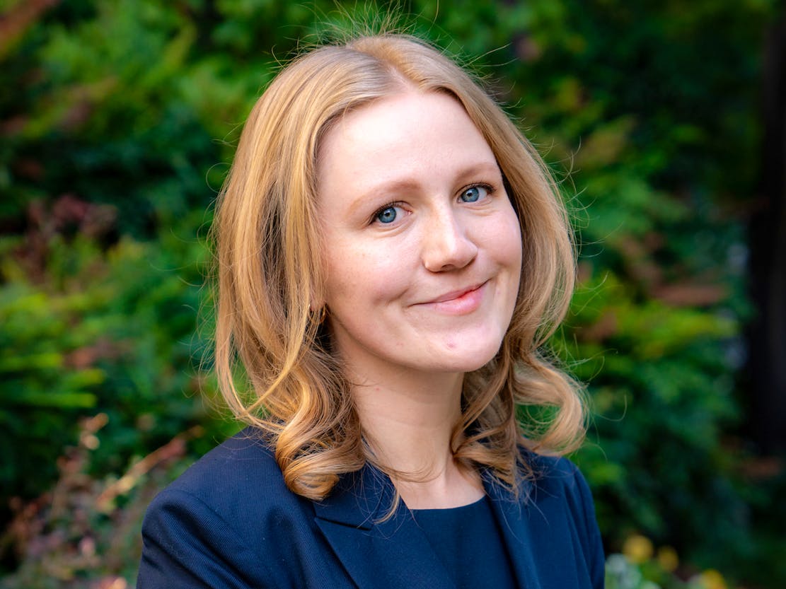 Victoria Molyneaux headshot 